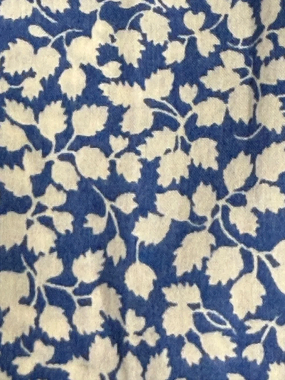 J. Crew Perfect Shirt, Blue and White Floral Long Sleeve Button Down, Size 2 - Picture 3 of 12